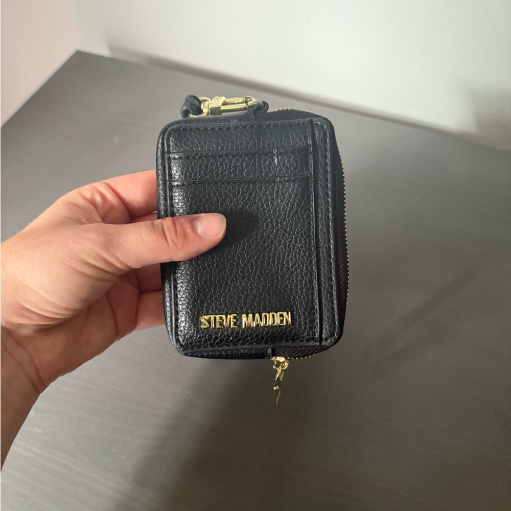 Steve Madden Black Wristlet Wallet - Picture 7 of 9